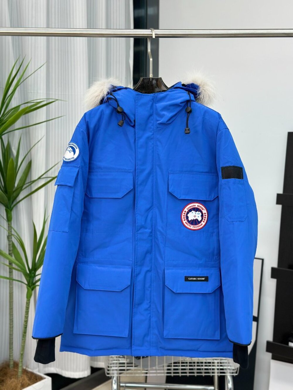 Canada Goose PBI Bright Blue Expedition Parka